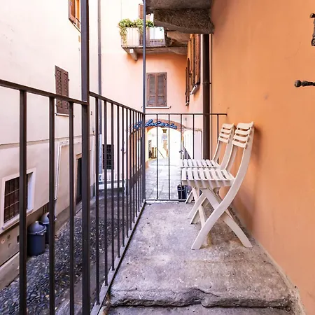 Casa Tra I Laghi Del Vergante